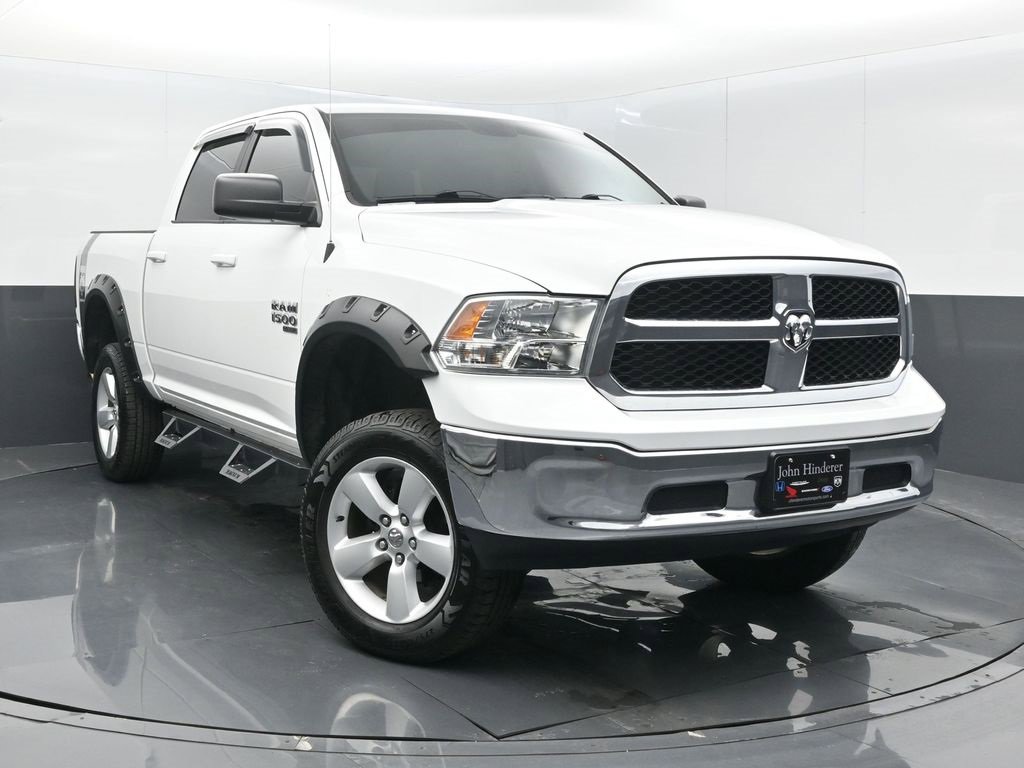 Used 2019 RAM 1500 Classic SLT image 2