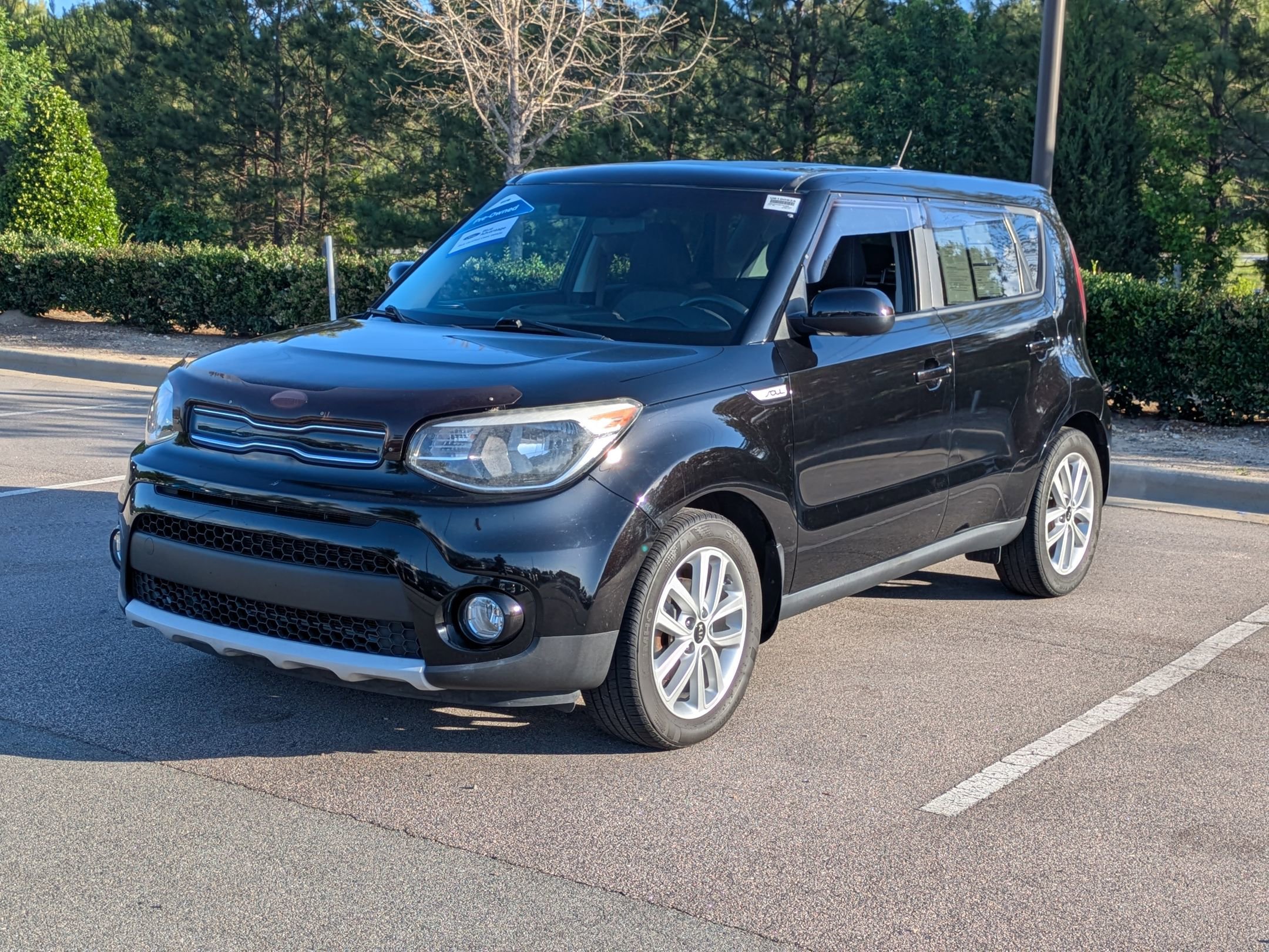 Used 2019 Kia Soul + w/ Audio Package FWD image 8