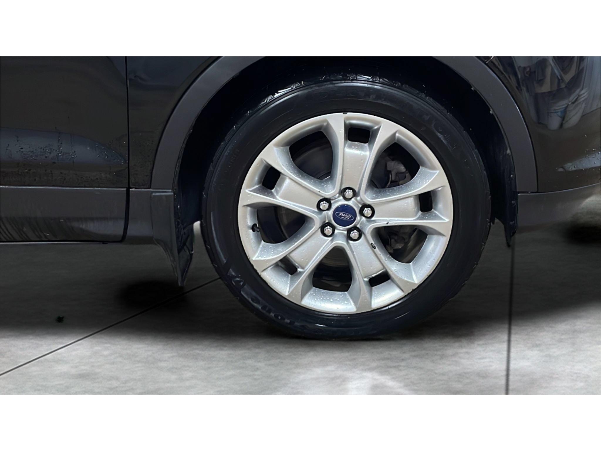 Used 2016 Ford Escape Titanium AWD/4WD image 2