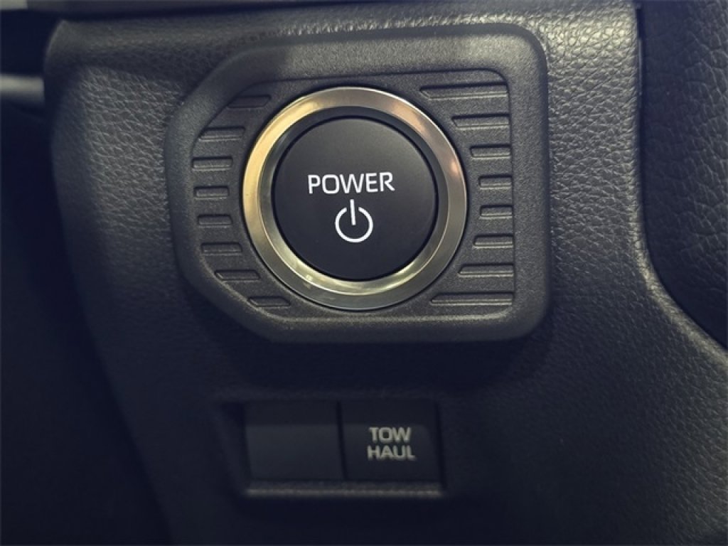 New 2026 Toyota Tundra Platinum image 5