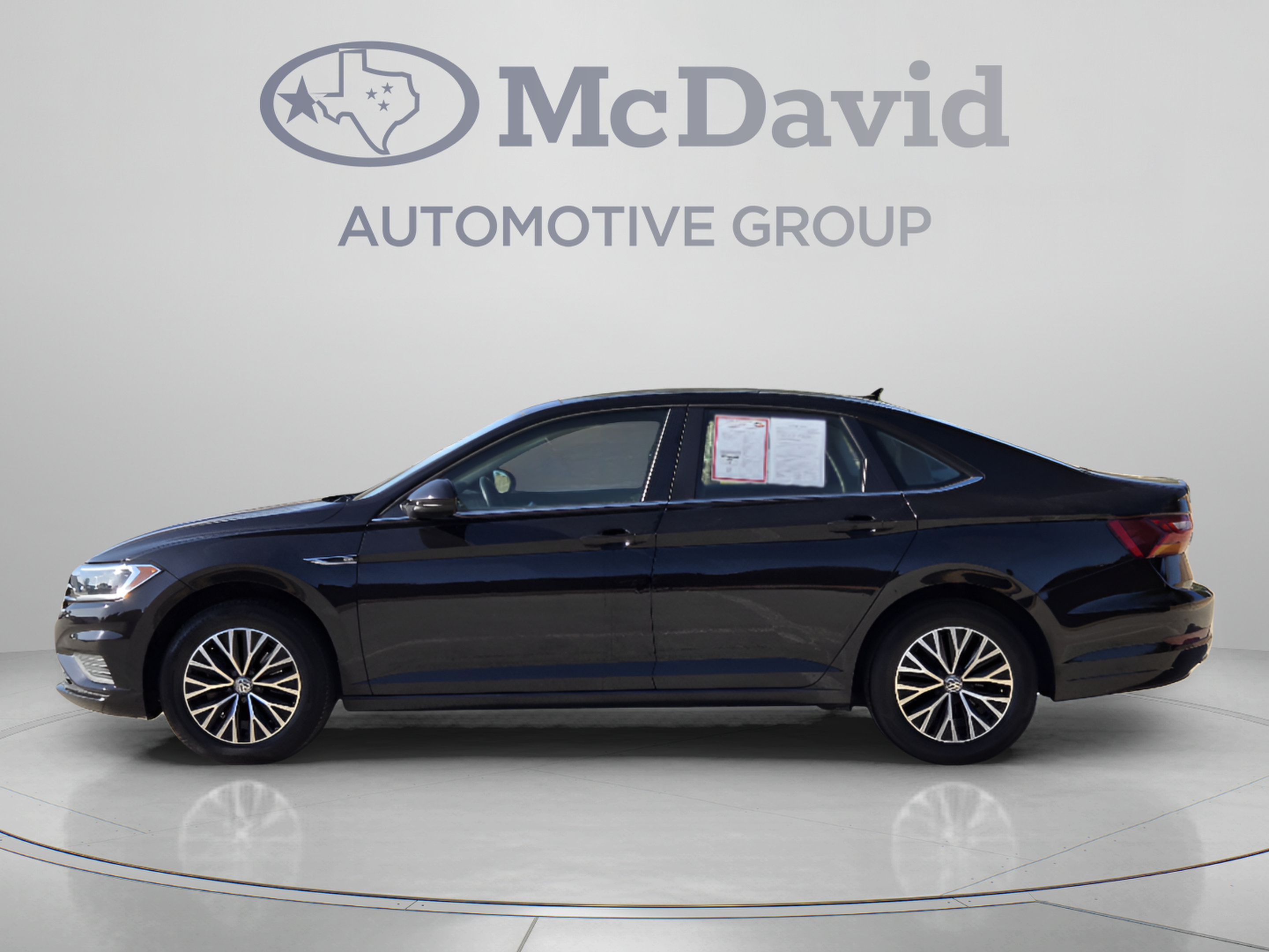 Used 2019 Volkswagen Jetta SEL FWD image 2