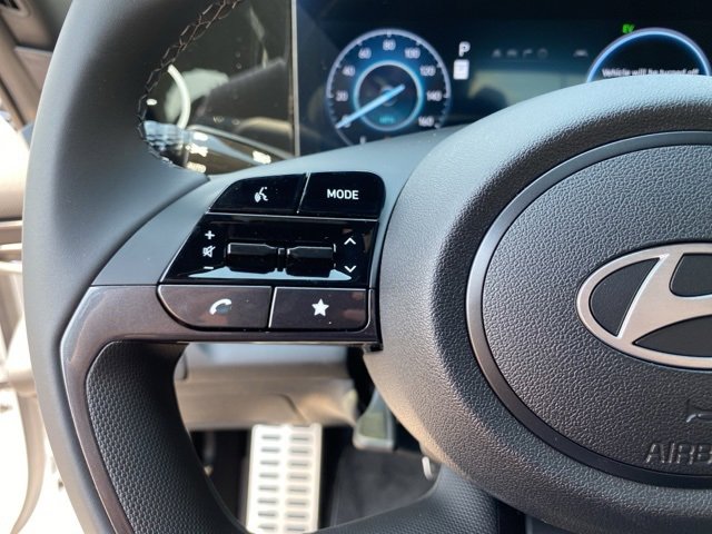 New 2025 Hyundai Elantra SEL image 16