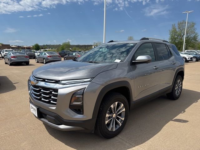 Used 2025 Chevrolet Equinox LT w/ Convenience Package II FWD image 7