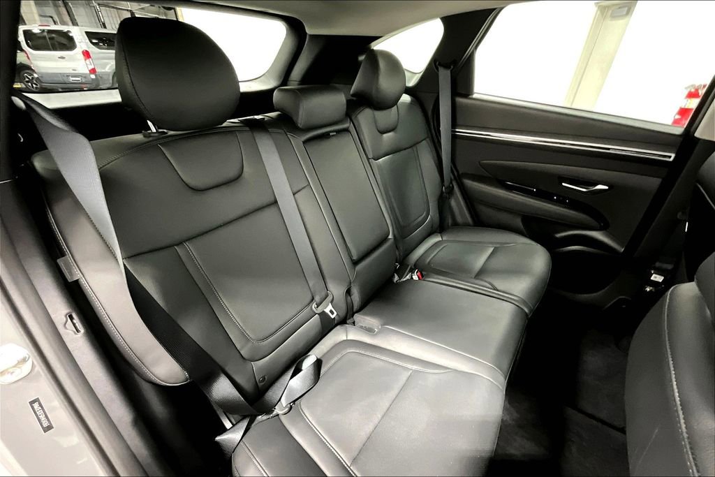Used 2024 Hyundai Tucson Limited image 36
