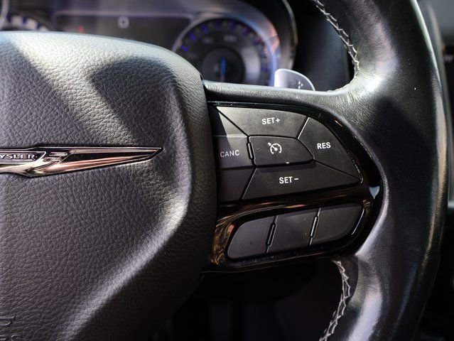 Used 2019 Chrysler 300 S image 32
