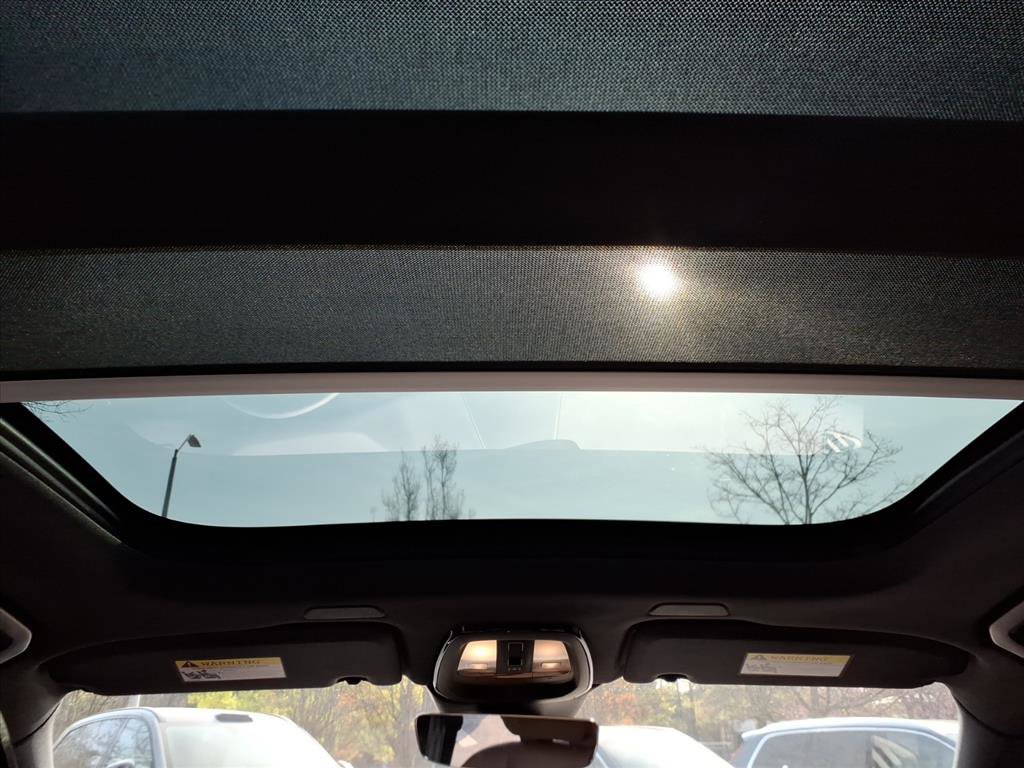 Certified 2024 Volvo XC60 B5 Plus w/ Protection Package Premier image 15