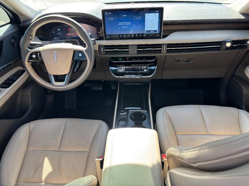 Used 2023 Lincoln Corsair Reserve w/ Equipment Group 202A image 11