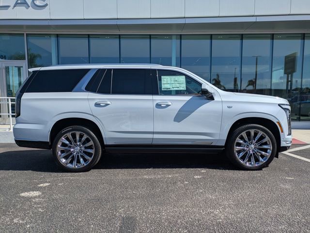 New 2026 Cadillac Escalade Luxury w/ LPO, Radiant Package AWD/4WD image 3