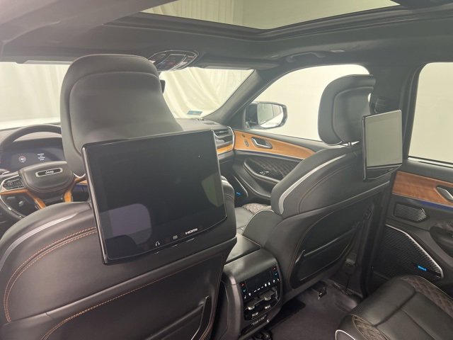 Used 2024 Jeep Grand Cherokee L Summit image 12