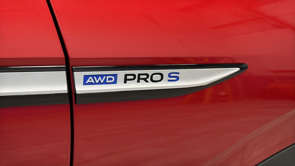 Used 2024 Volkswagen ID.4 Pro S AWD/4WD image 38