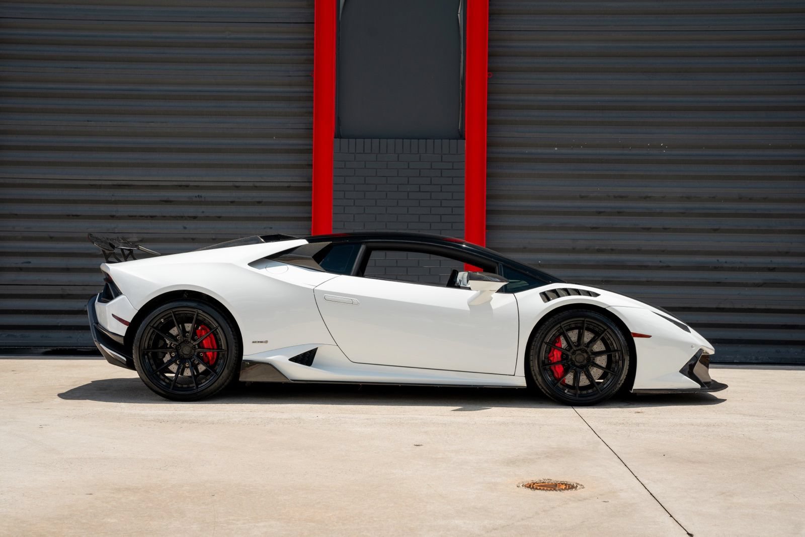 Used 2015 Lamborghini Huracan LP 610-4 AWD/4WD image 6