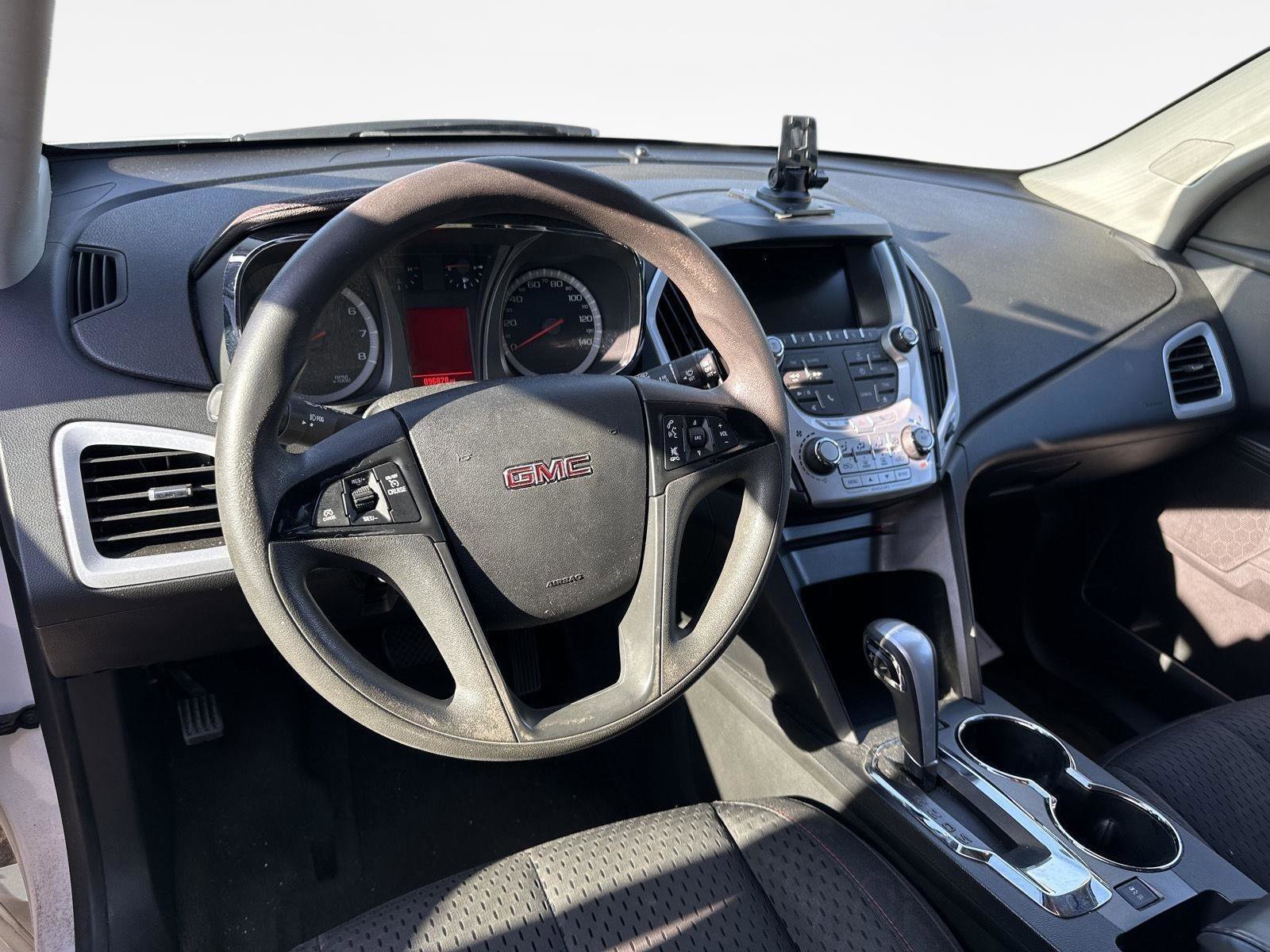 Used 2014 GMC Terrain SLE image 10