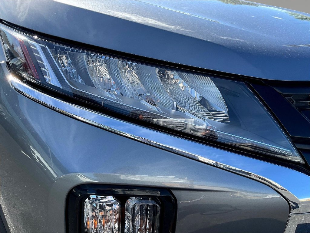 Used 2022 Mitsubishi Outlander Sport LE FWD image 30