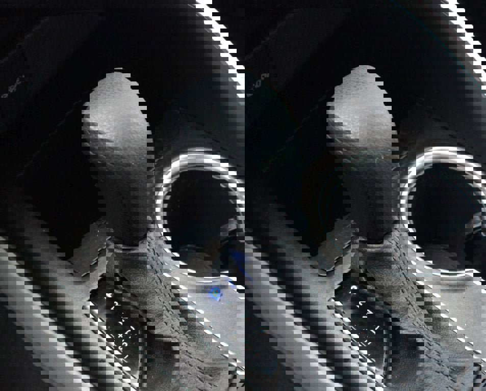 Used 2024 Toyota Camry LE FWD image 11