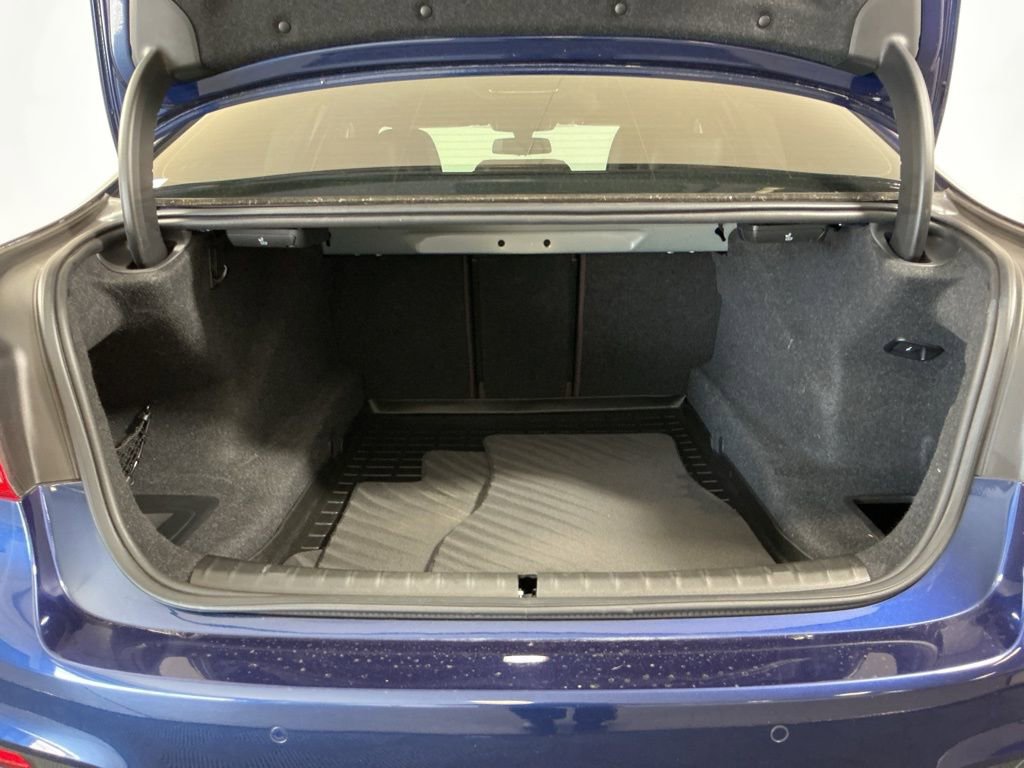 Used 2018 BMW M550i xDrive image 29