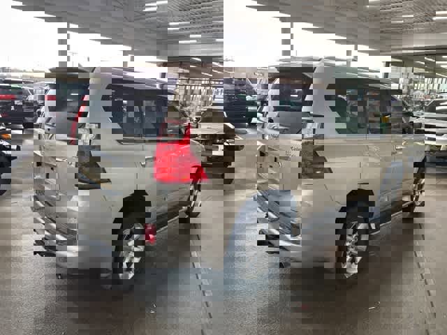 Used 2012 Lexus GX 460 w/ Comfort Plus Pkg image 20