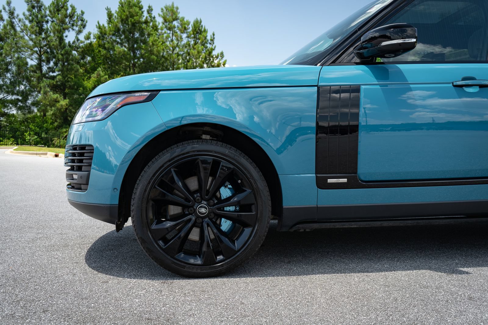 Used 2021 Land Rover Range Rover Autobiography Fifty Edition AWD/4WD image 10