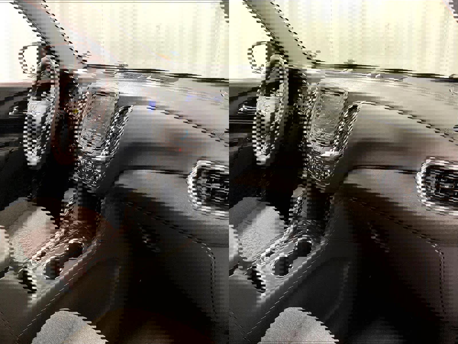 Used 2022 Chevrolet Equinox LT image 14