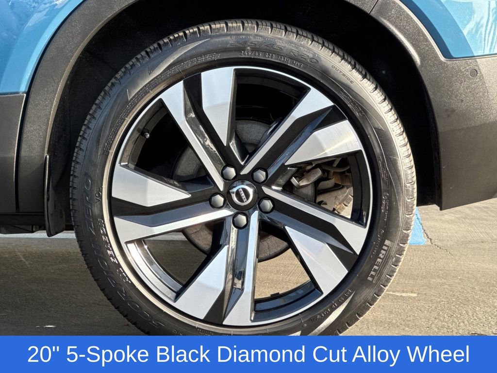 Certified 2023 Volvo XC40 B5 Ultimate image 25