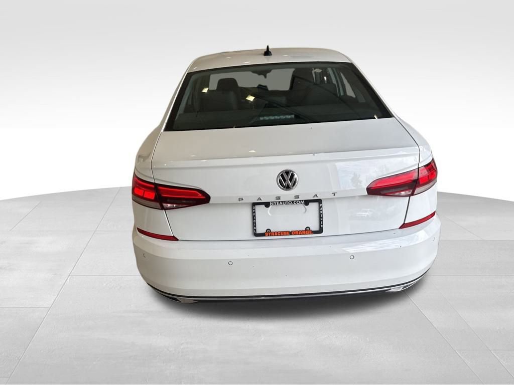 Used 2020 Volkswagen Passat 2.0T SEL image 5
