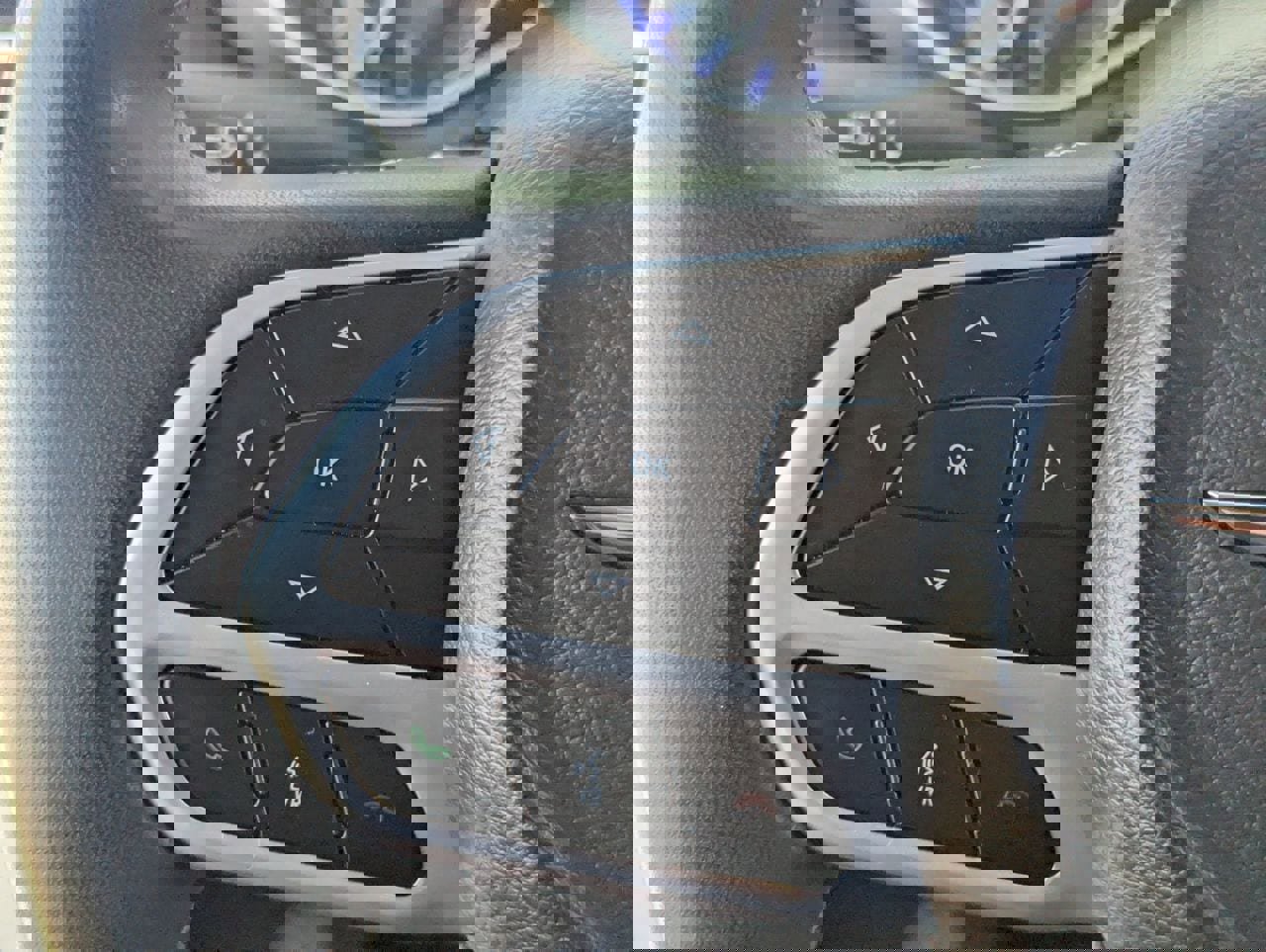 Used 2023 Chrysler Pacifica Touring-L FWD image 25