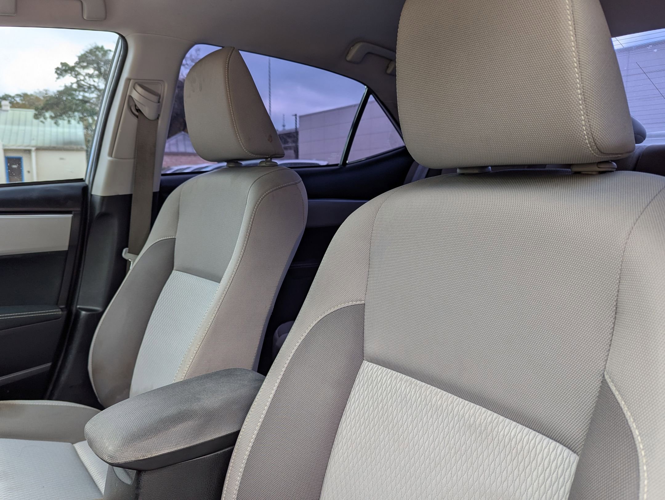 Used 2018 Toyota Corolla L image 13