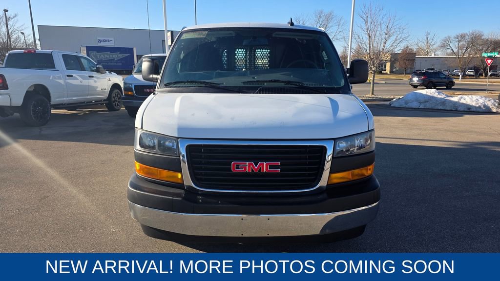 Used 2024 GMC Savana 2500 w/ Driver Convenience Package image 8