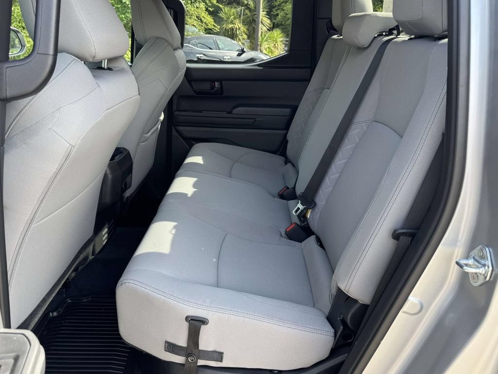 Used 2024 Toyota Tacoma SR5 AWD/4WD image 18