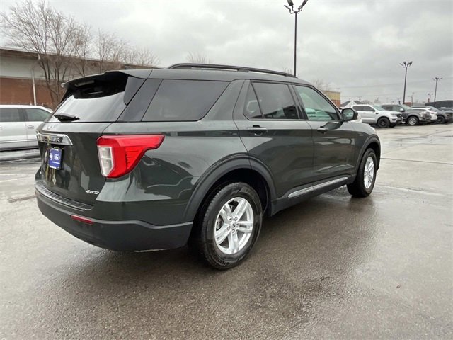 Certified 2023 Ford Explorer XLT image 3