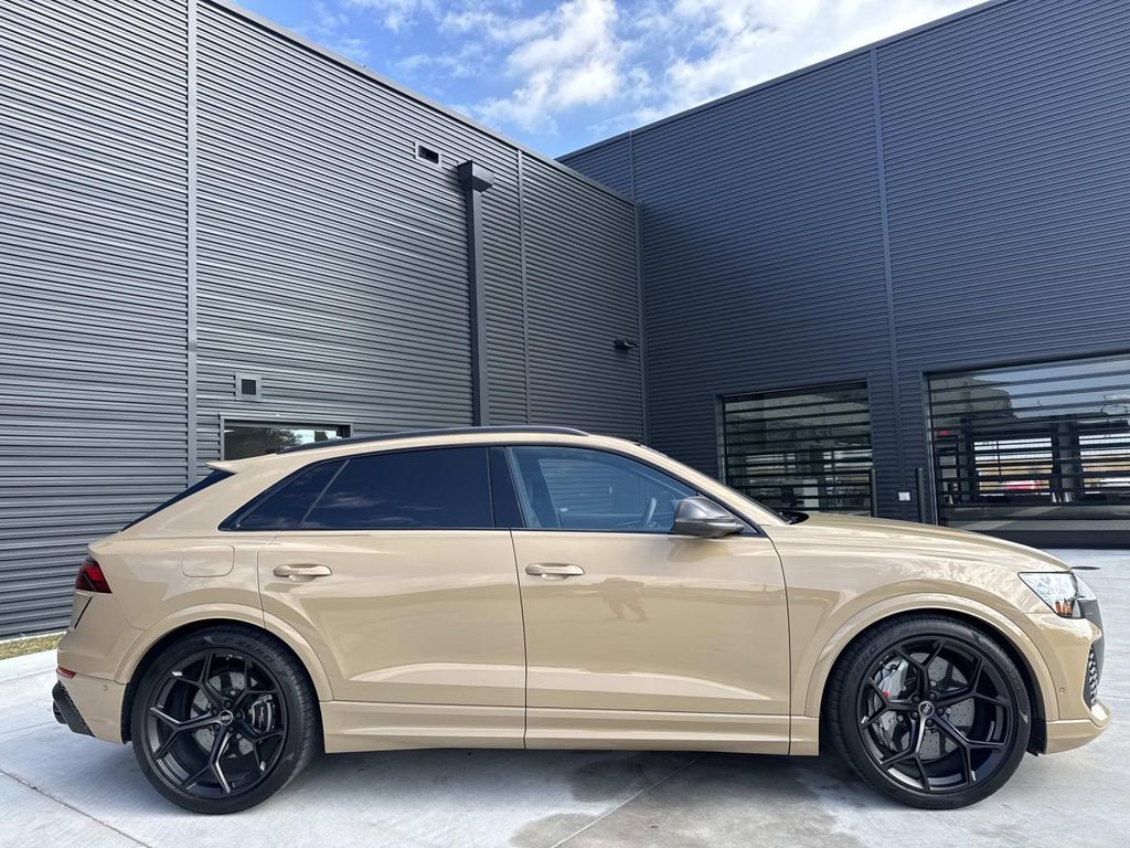 Used 2025 Audi RS Q8 performance image 10