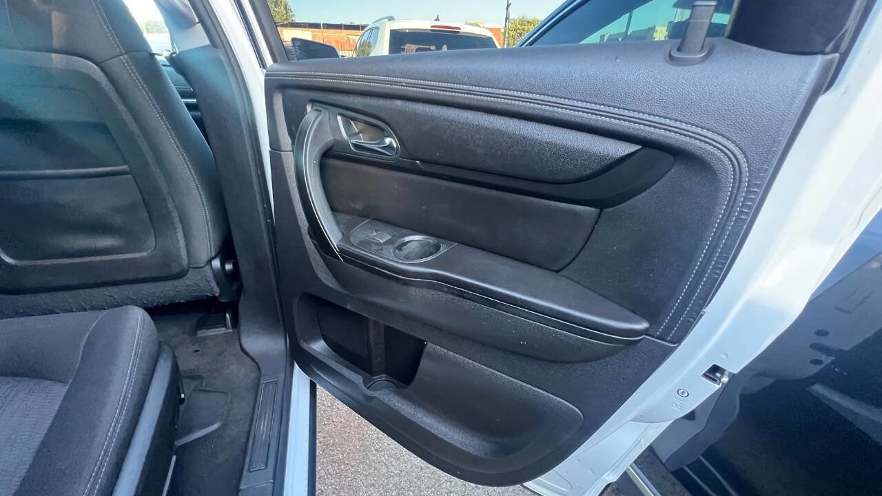 Used 2016 Chevrolet Traverse LT image 27