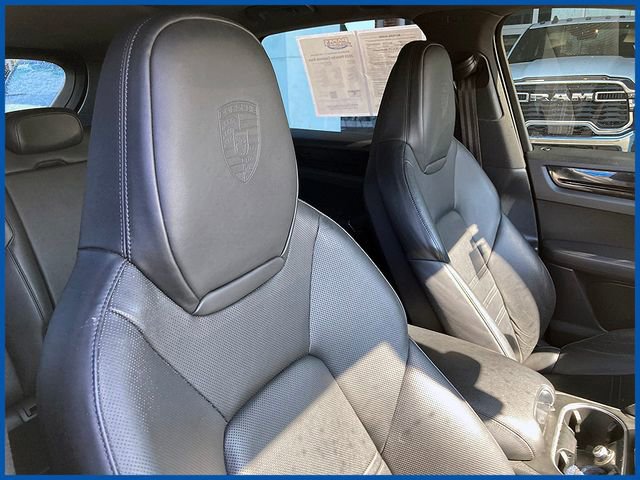 Used 2019 Porsche Cayenne w/ Premium Plus Package image 9