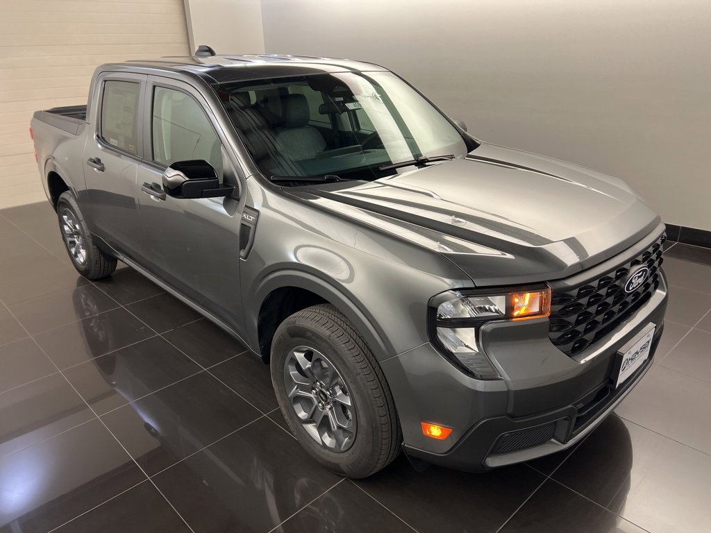New 2025 Ford Maverick XLT w/ XLT Luxury Package