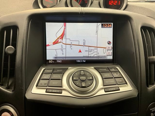 Used 2010 Nissan 370Z Touring RWD image 10
