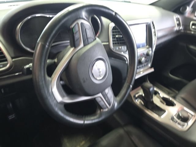 Used 2018 Jeep Grand Cherokee Limited AWD/4WD image 7