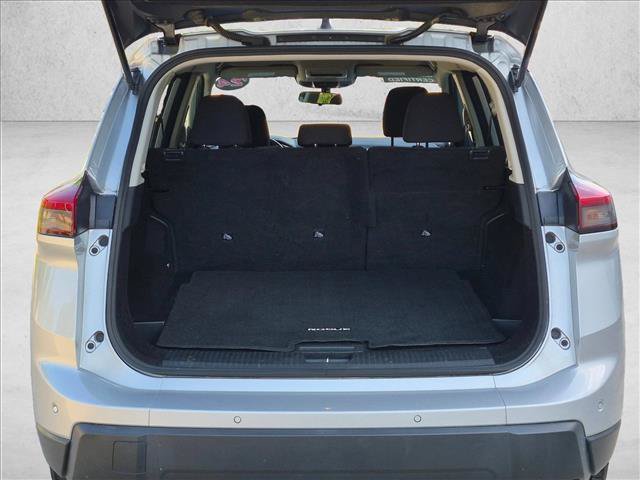 Used 2024 Nissan Rogue S FWD image 6