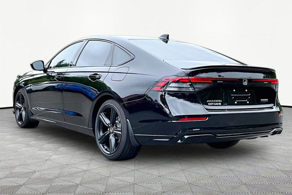 Used 2024 Honda Accord Sport image 5
