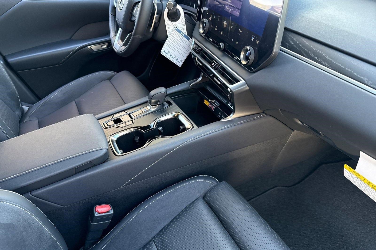 New 2026 Lexus RX 450h AWD image 23