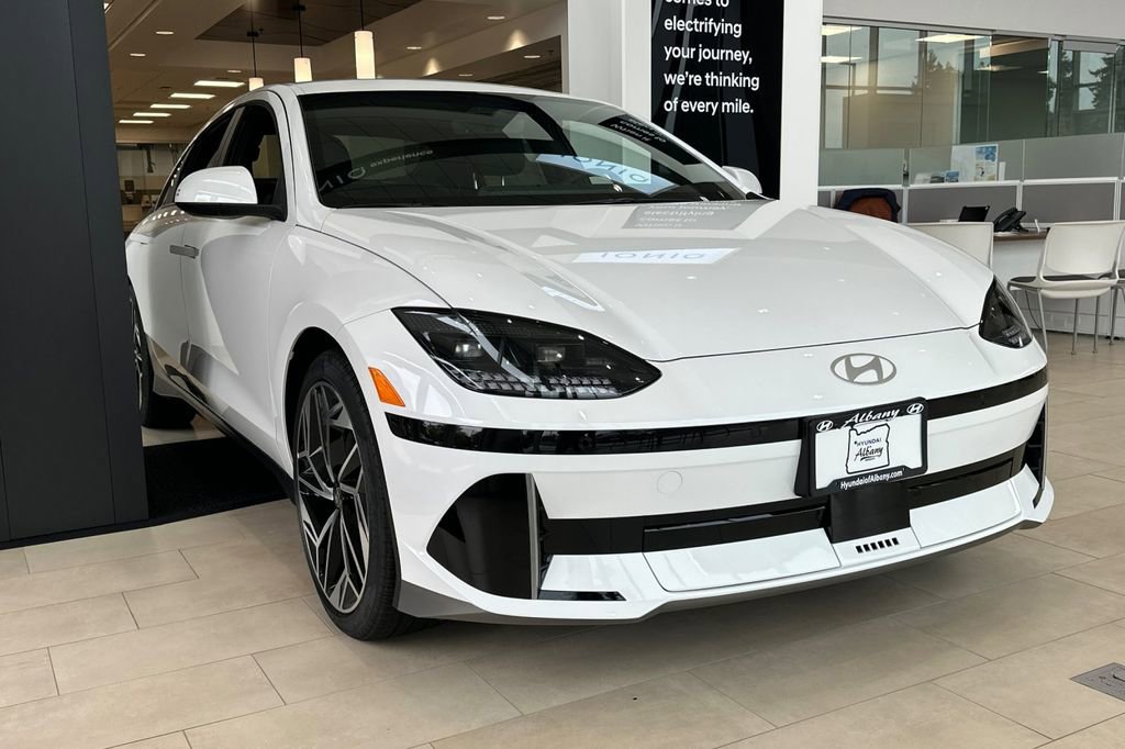 New 2025 Hyundai Ioniq 6 SEL image 2