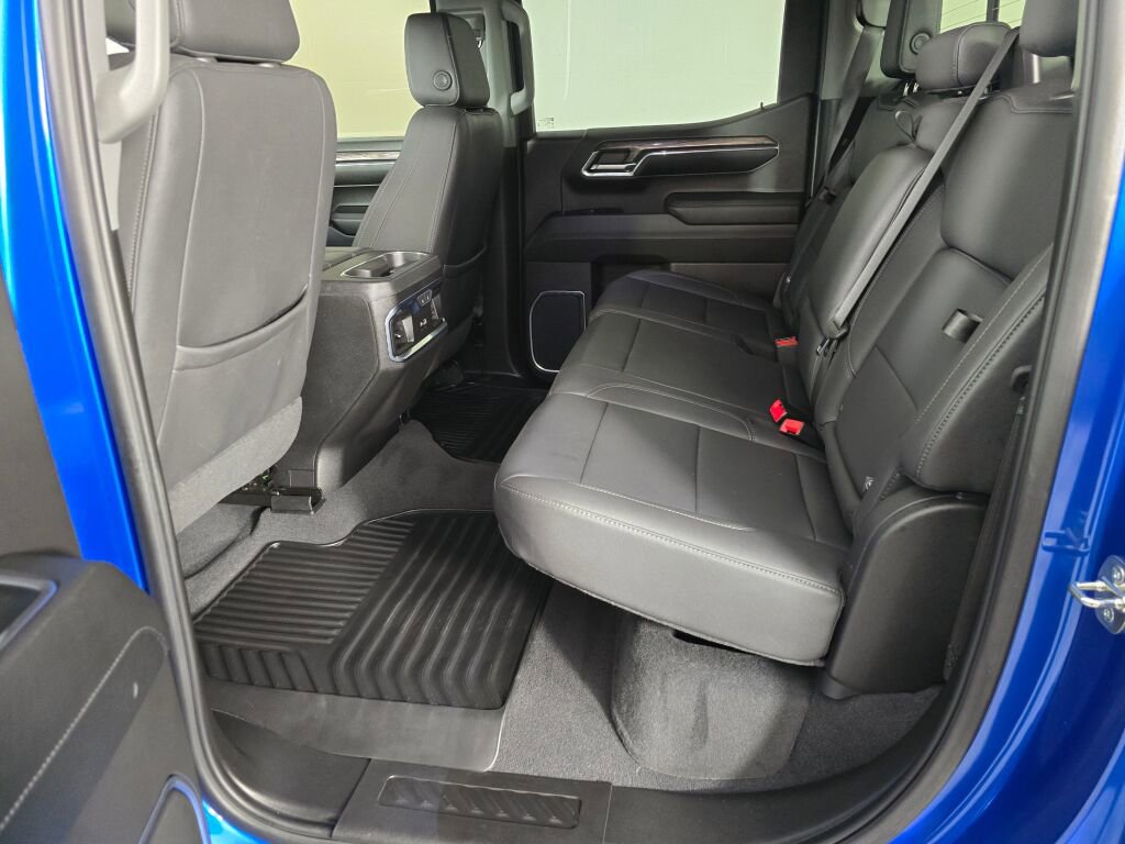 Used 2024 Chevrolet Silverado 1500 LTZ w/ Technology Package image 36