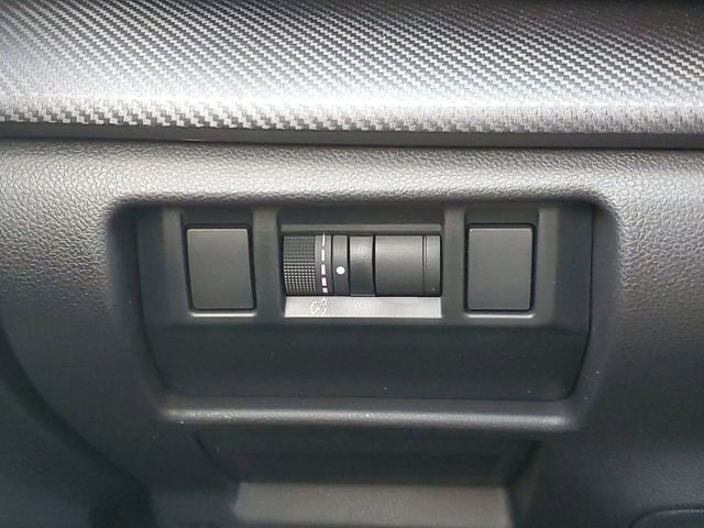 Certified 2025 Subaru Crosstrek 2.5i Limited image 19
