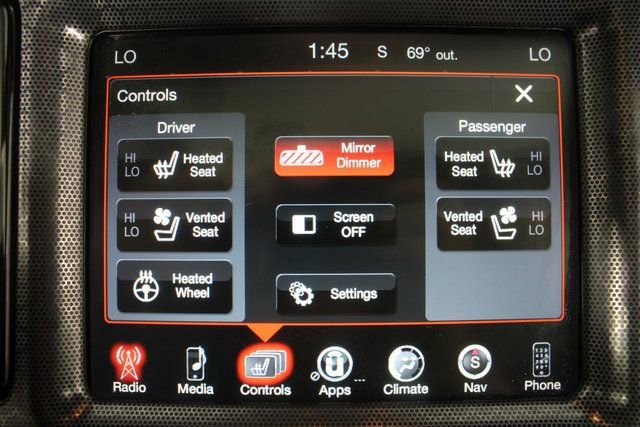 Used 2016 Dodge Challenger R/T Plus image 7