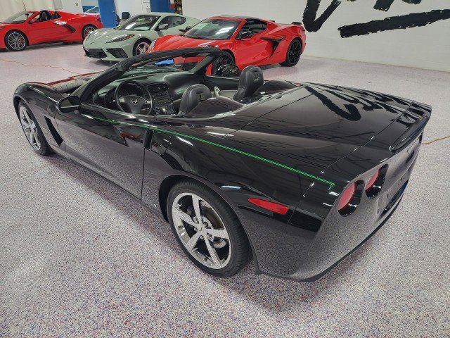 Used 2008 Chevrolet Corvette Convertible w/ Preferred Equipment Group RWD image 9