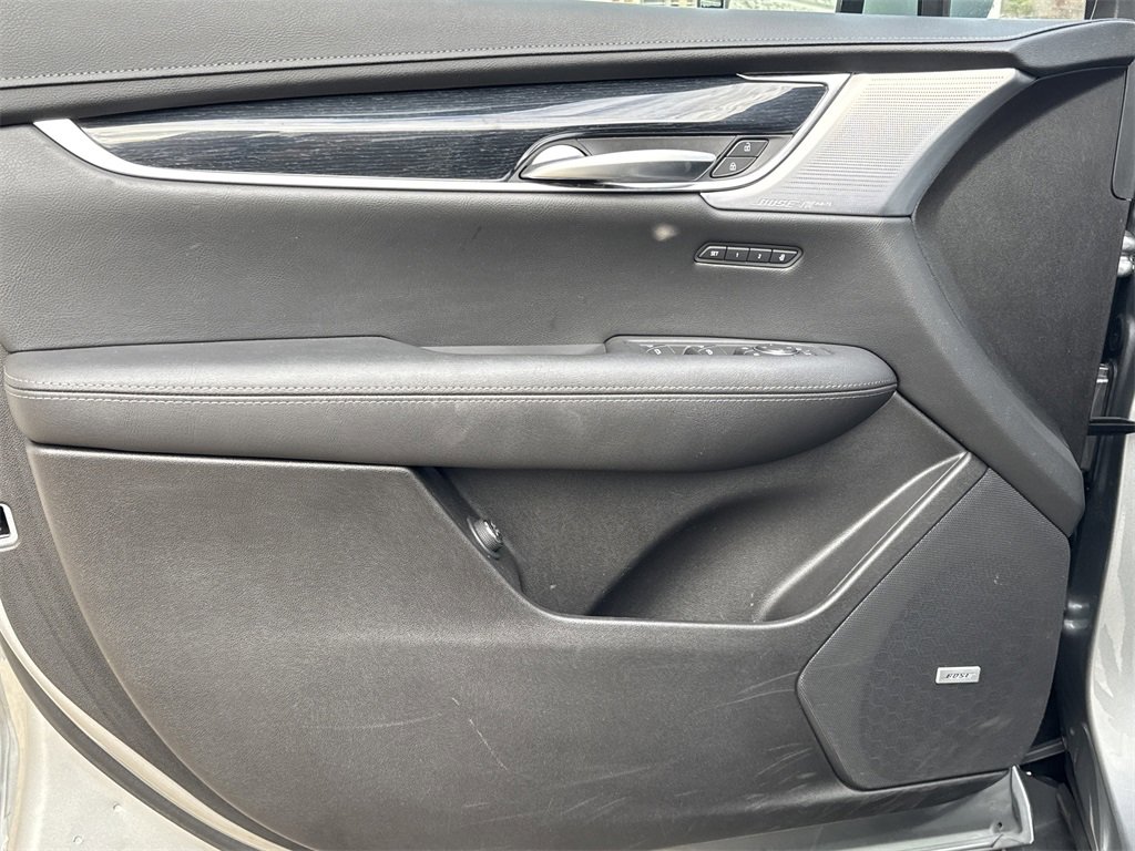 Certified 2025 Cadillac XT5 Premium Luxury image 10