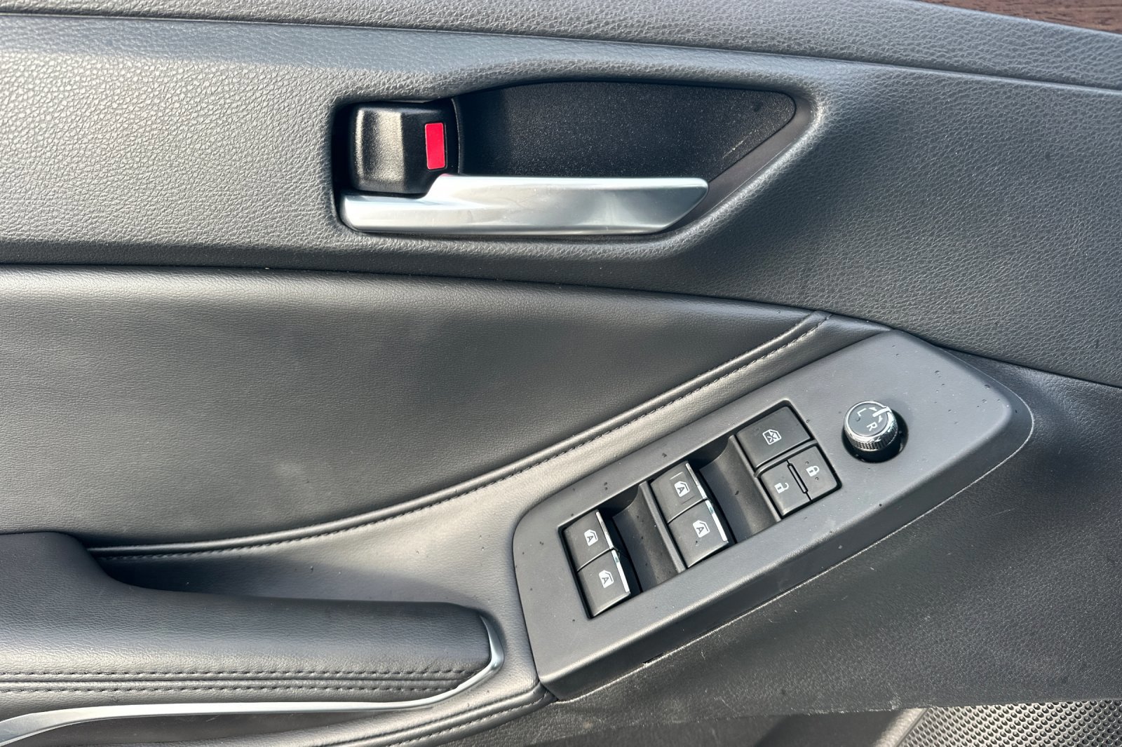 Certified 2022 Toyota Avalon XLE image 11