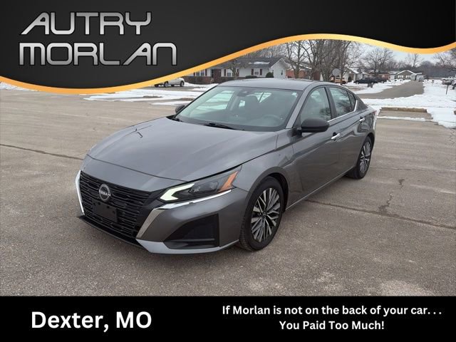 Used 2024 Nissan Altima 2.5 SV FWD image 1