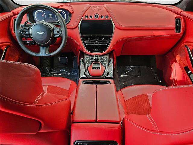 Used 2023 Aston Martin DBX 707 image 18