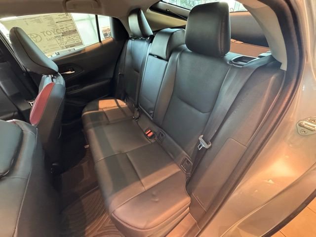 New 2025 Toyota Prius Plug-In Hybrid image 12