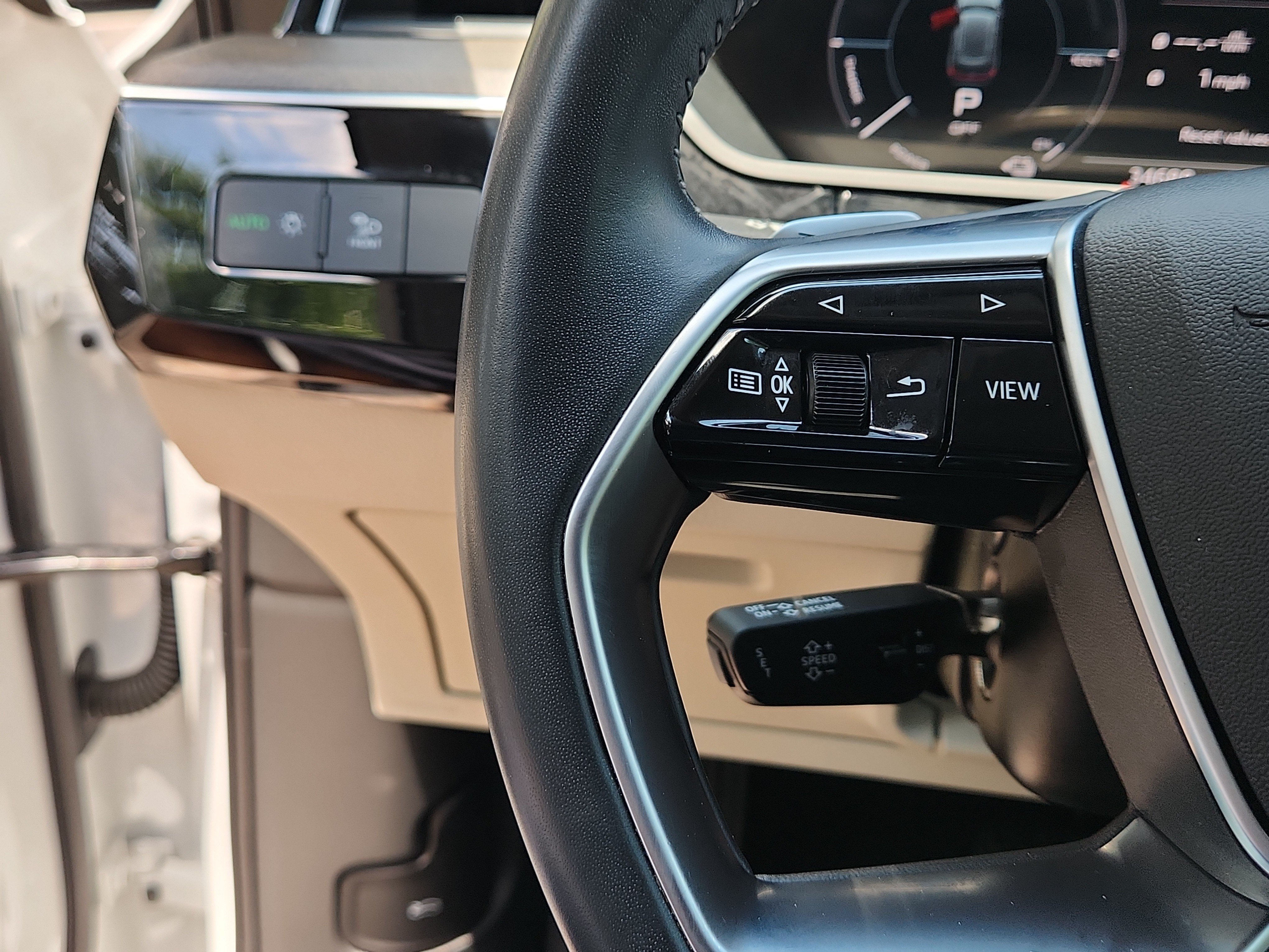 Used 2021 Audi e-tron Premium w/ Convenience Plus Package AWD/4WD image 21
