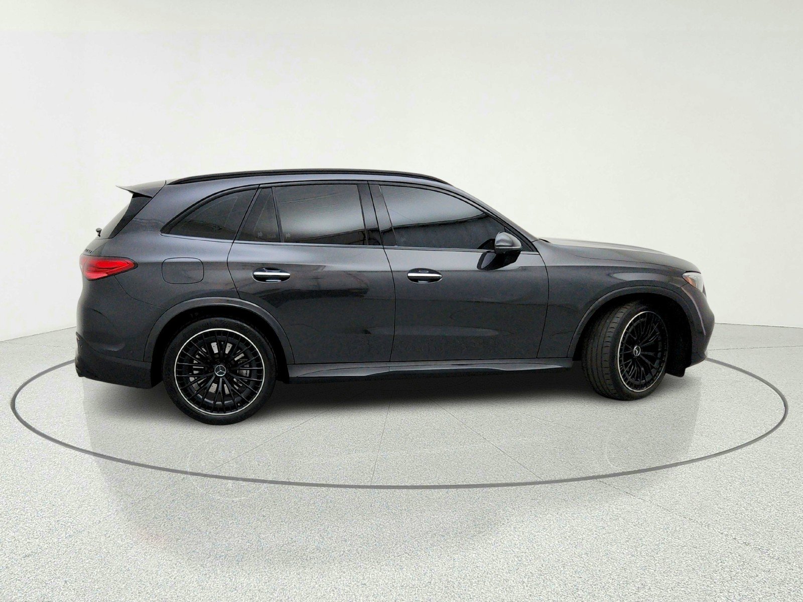 Certified 2024 Mercedes-Benz GLC 43 AMG 4MATIC image 7